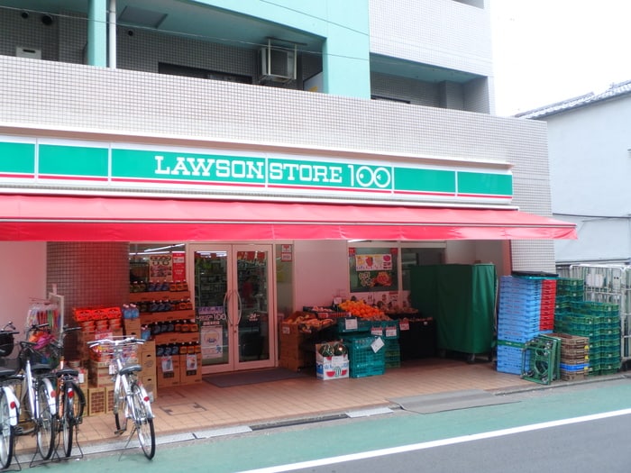 ローソンストア100板橋本町店(コンビニ)まで122m シティ・ヴィラ本町