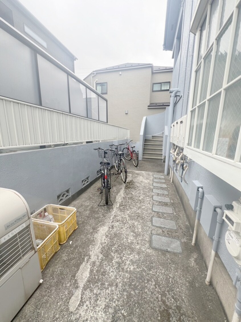 駐輪場 フラッツ前原