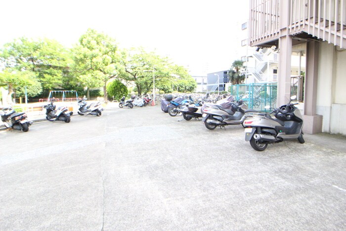 駐輪場 カーサ第一宇喜田2号棟（605）