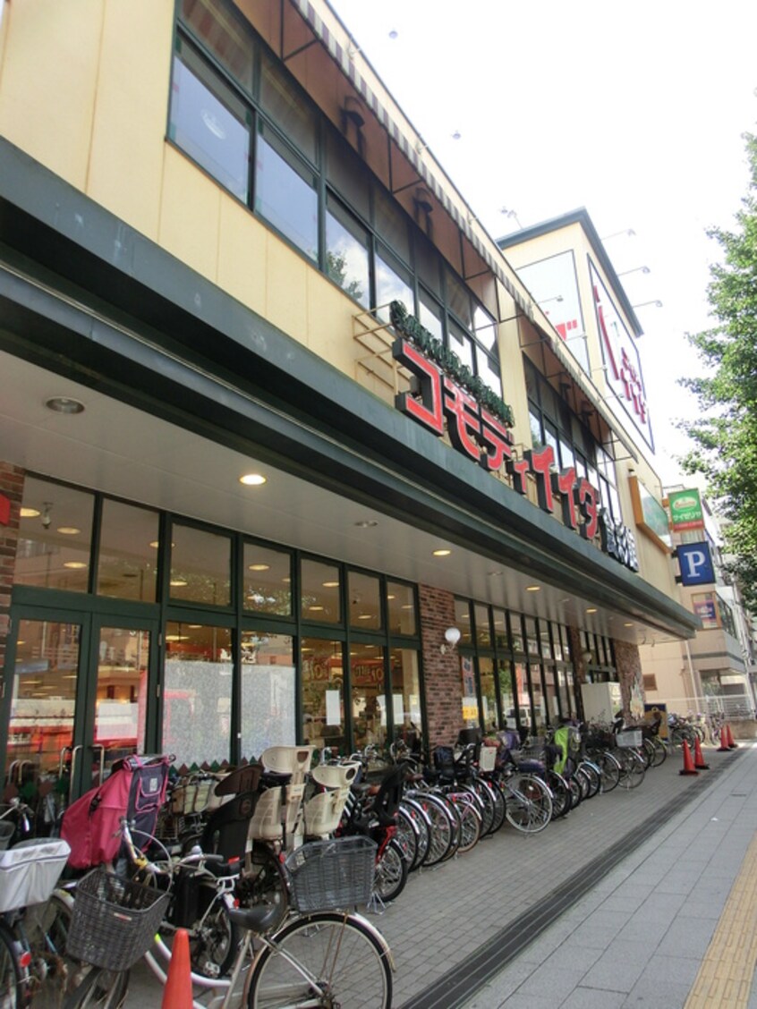 コモディイイダ食彩館桜川店(スーパー)まで390m アドウェル・ド・ベラ