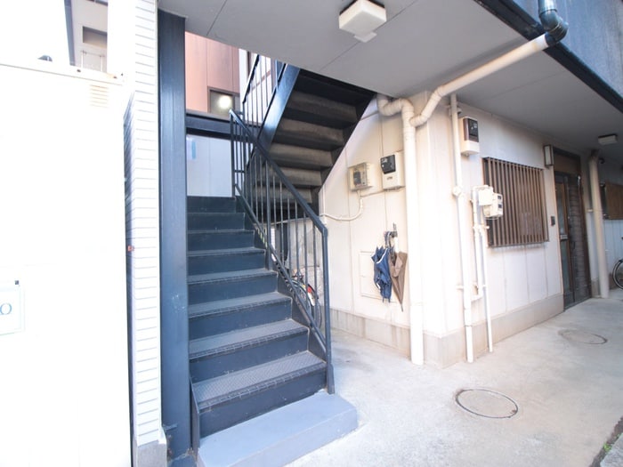 エントランス部分 アミュ－ズⅤ