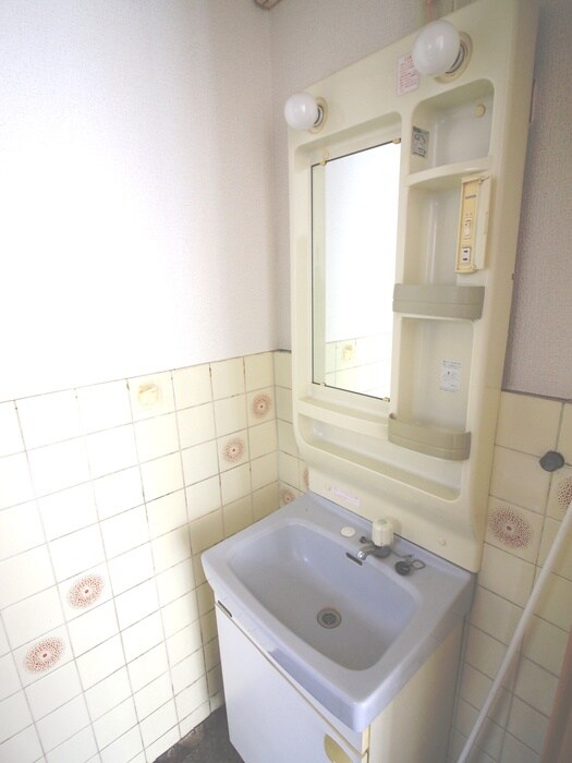 洗面 第二ユーセーハイツ(1F)