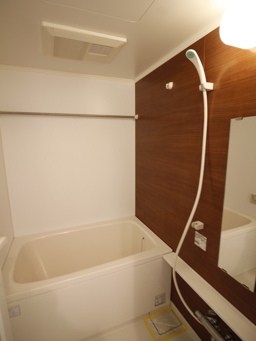 バス／シャワールーム等 GRIDDER