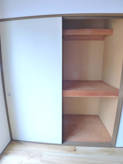 収納 メゾン・ド・エンザンＥ棟