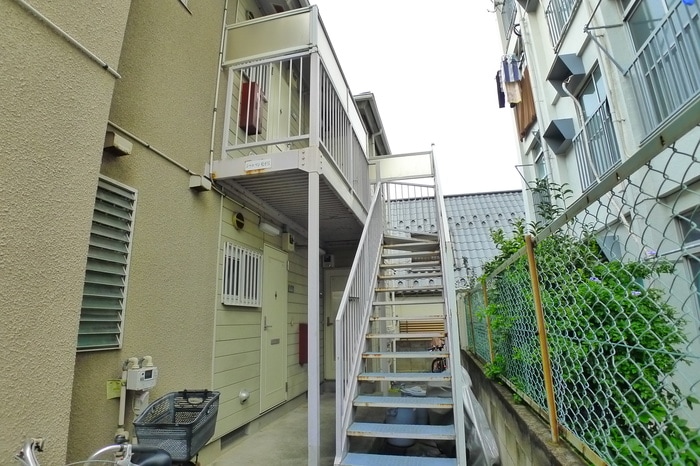 エントランス部分 シャルマン松が丘