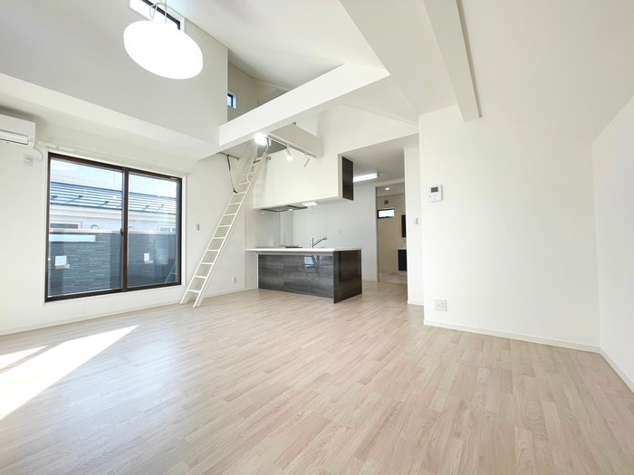 居室 万願寺３丁目戸建　Ｃ棟