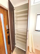 靴箱 万願寺３丁目戸建　Ｃ棟