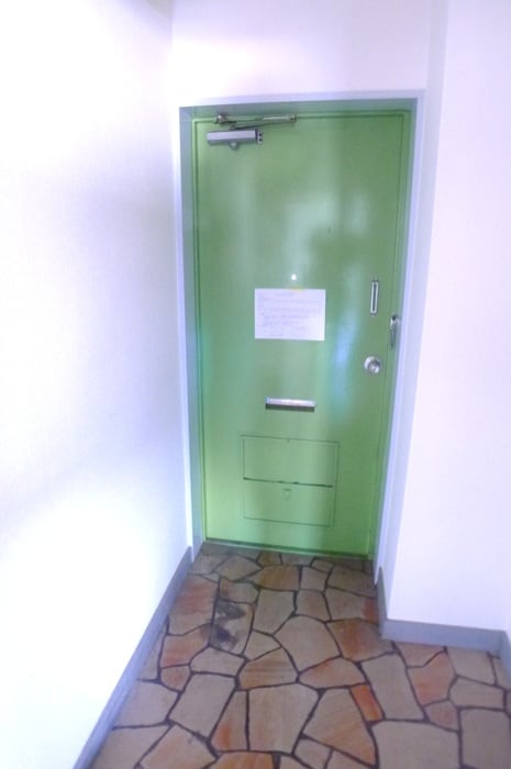 玄関 マル惣ハイツ