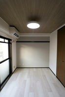 居室 ハイネス金丸