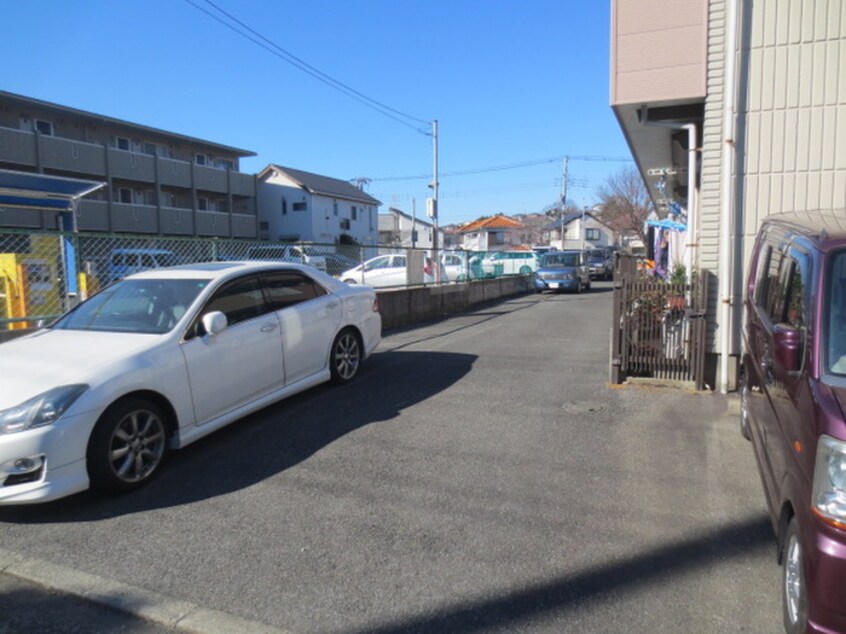 駐車場 ブル－ビ－チ大船