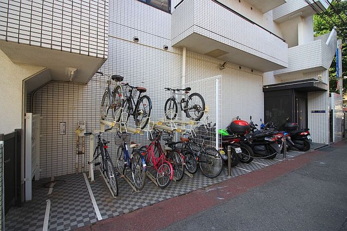 駐輪場 ヨネビル２４６