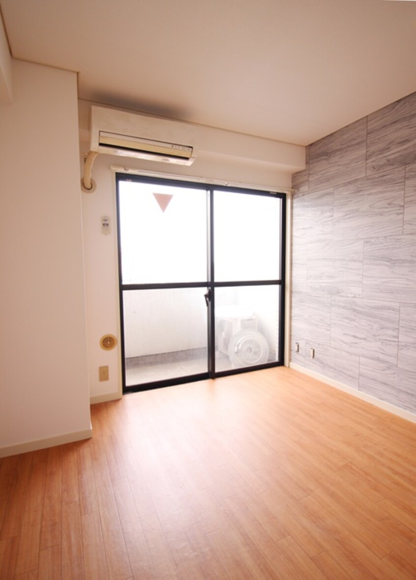 居室 ヨネビル２４６