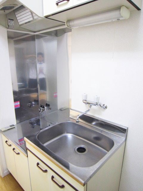 キッチン ヨネビル２４６