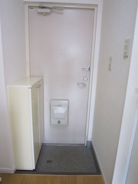 玄関 ヨネビル２４６