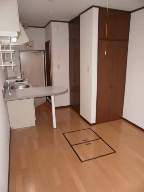 居室 コーポサラス