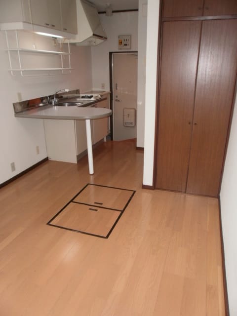 居室 コーポサラス