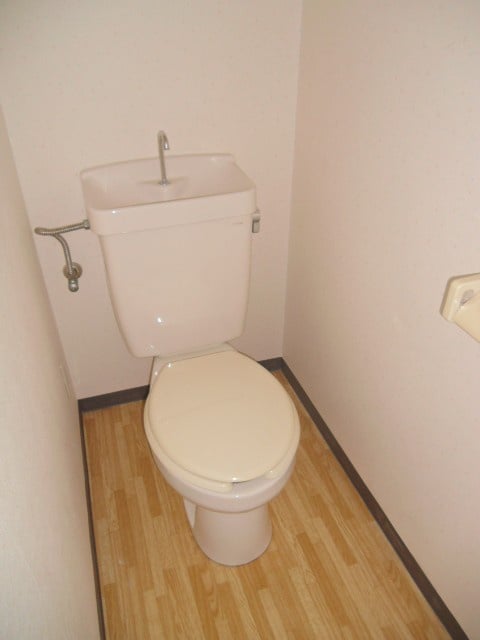 トイレ マリンハイツ