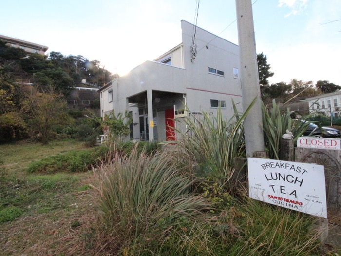 タントテンポクッチーナ(カフェ)まで457m マリンハイツ