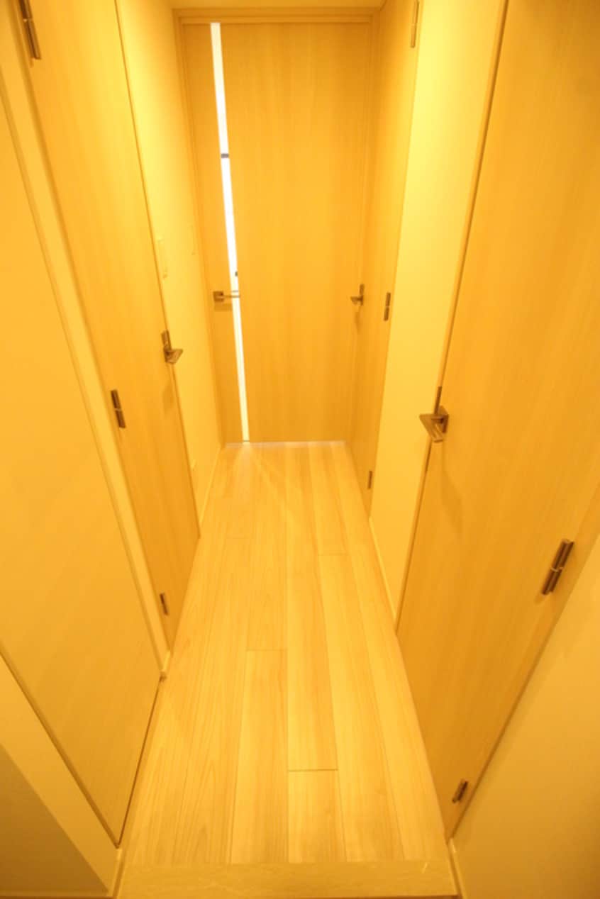 廊下 シーズンフラッツ住吉