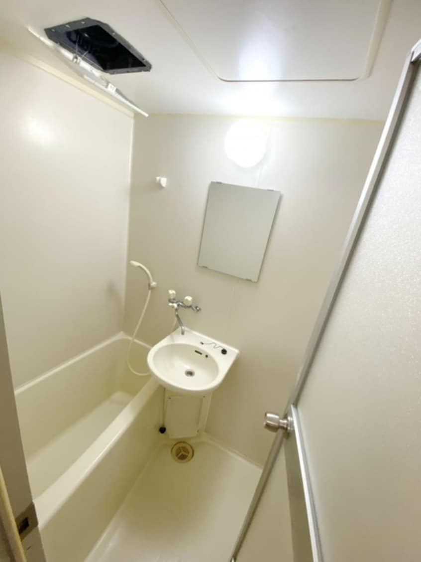 バス／シャワールーム等 ロイヒテン１９９３