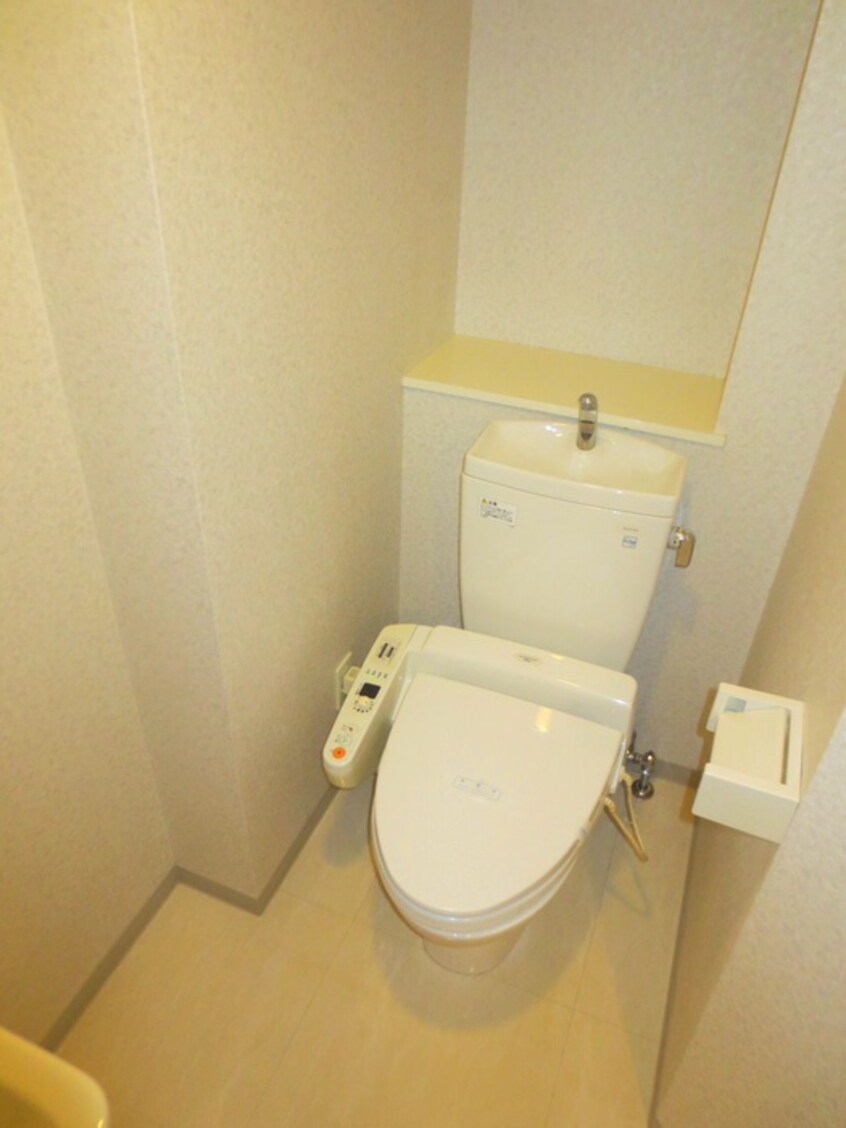 トイレ アムス四谷三丁目