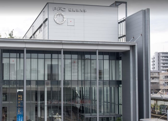 桜美林大学 プラネット淵野辺キャンパス(大学/短大/専門学校)まで874m フローラ矢部