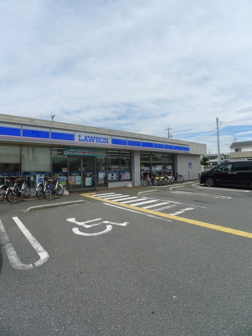 ローソン(コンビニ)まで150m Sunshine七里