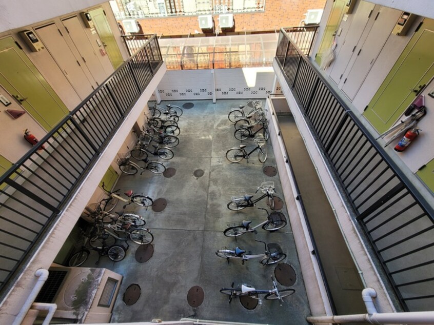 駐輪場 ビクセル武蔵関