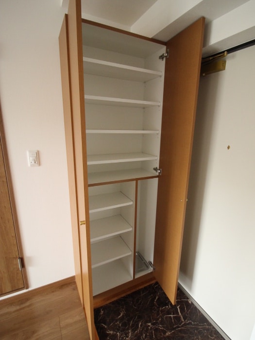 靴箱 錦糸町ｲﾝﾀｰﾅｼｮﾅﾙﾚｼﾞﾃﾞﾝｽ