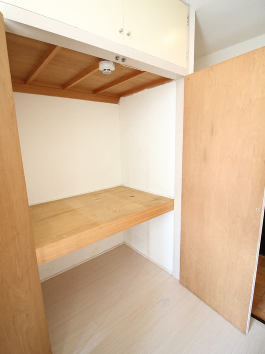 収納 メゾンドウィスタリア東白楽