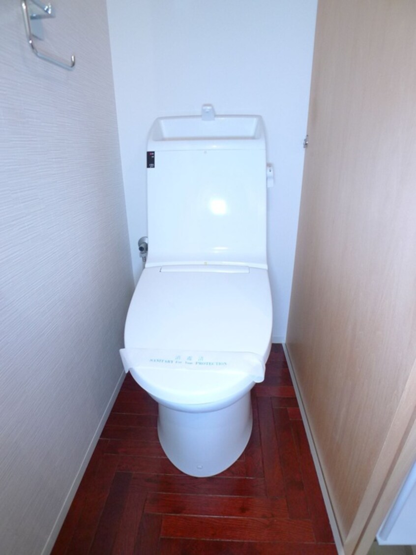 トイレ VOLUTES　MON-NAKA