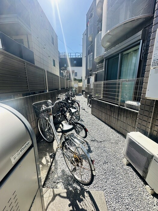駐輪場 ベルハイツ