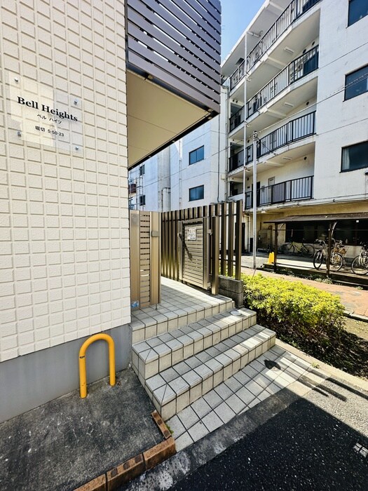 エントランス部分 ベルハイツ