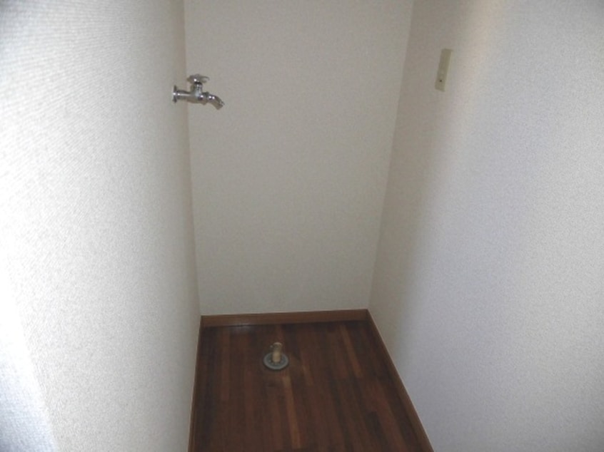 洗濯機置場 アヴェニュ－元住