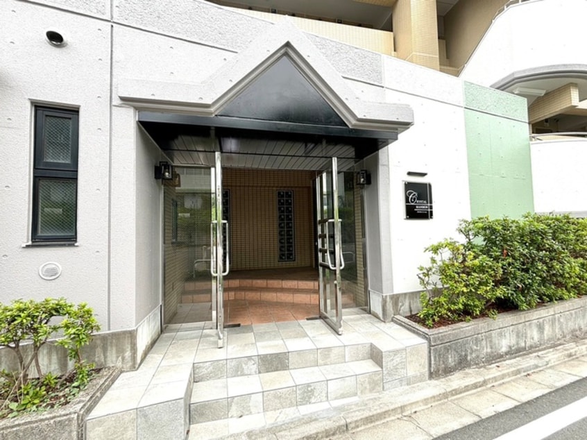 エントランス部分 クリスタルマンション