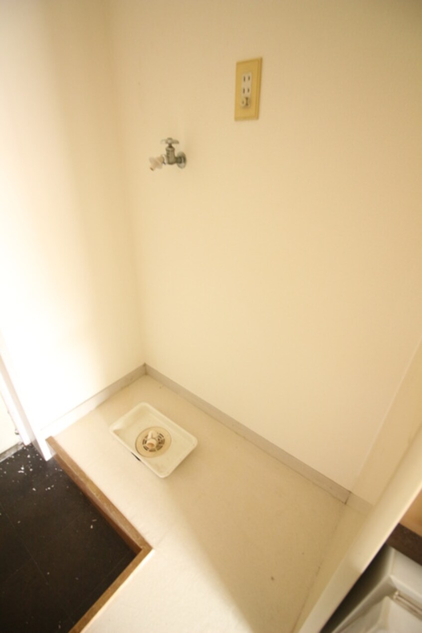 洗濯機置場 クリスタルマンション