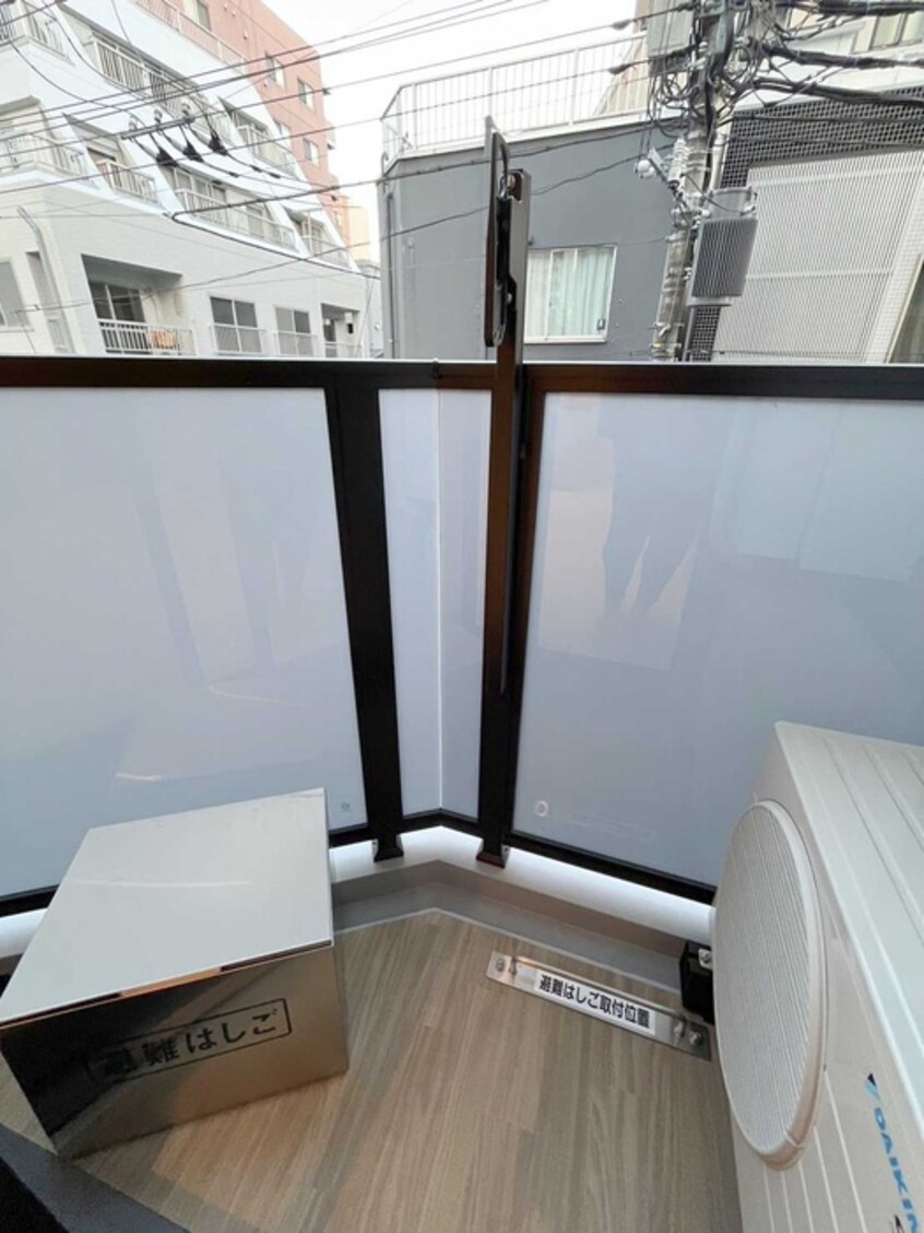 ベランダ・バルコニー log入谷