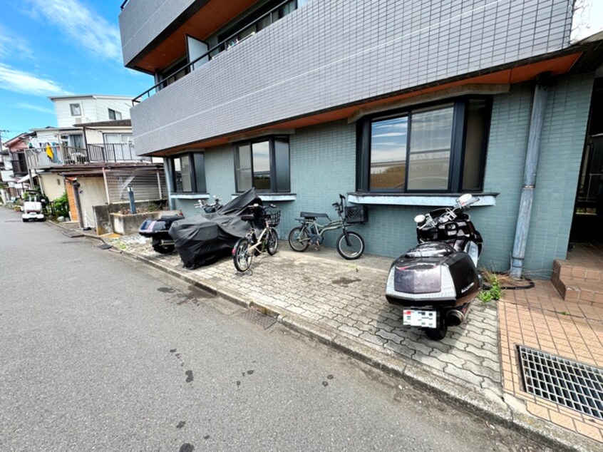 駐輪場 ＡＲＫ２１野毛マンション