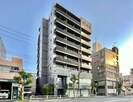 イートアパートメントヴェリタスの外観