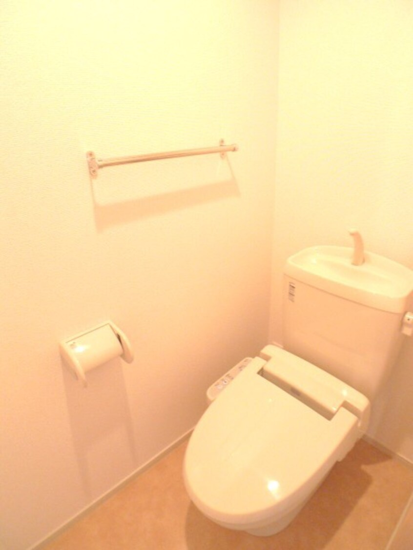 トイレ リバーサイドⅡ