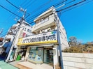 共栄ビルの外観