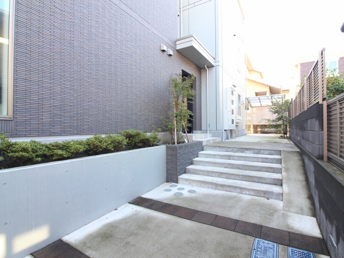 エントランス部分 グランディール日吉