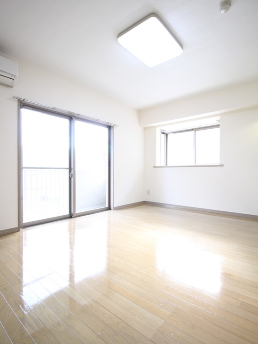 内観写真 フレグランス生田