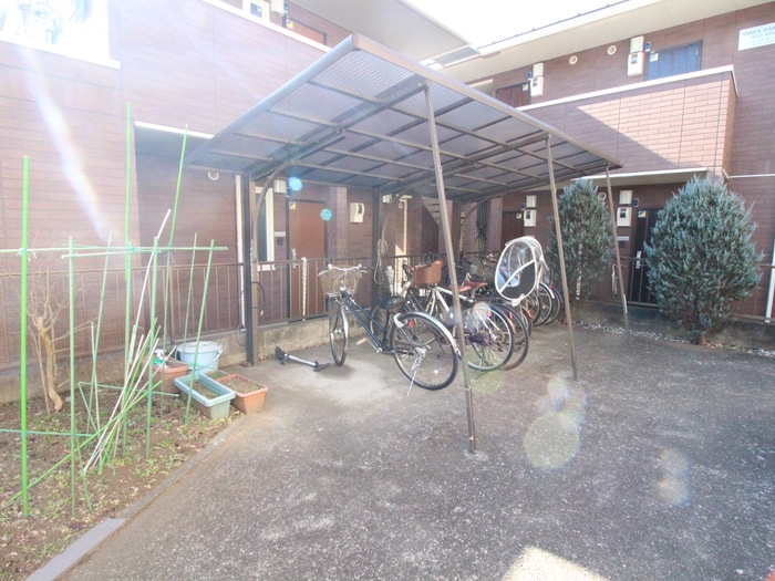 駐輪場 エステート二本松