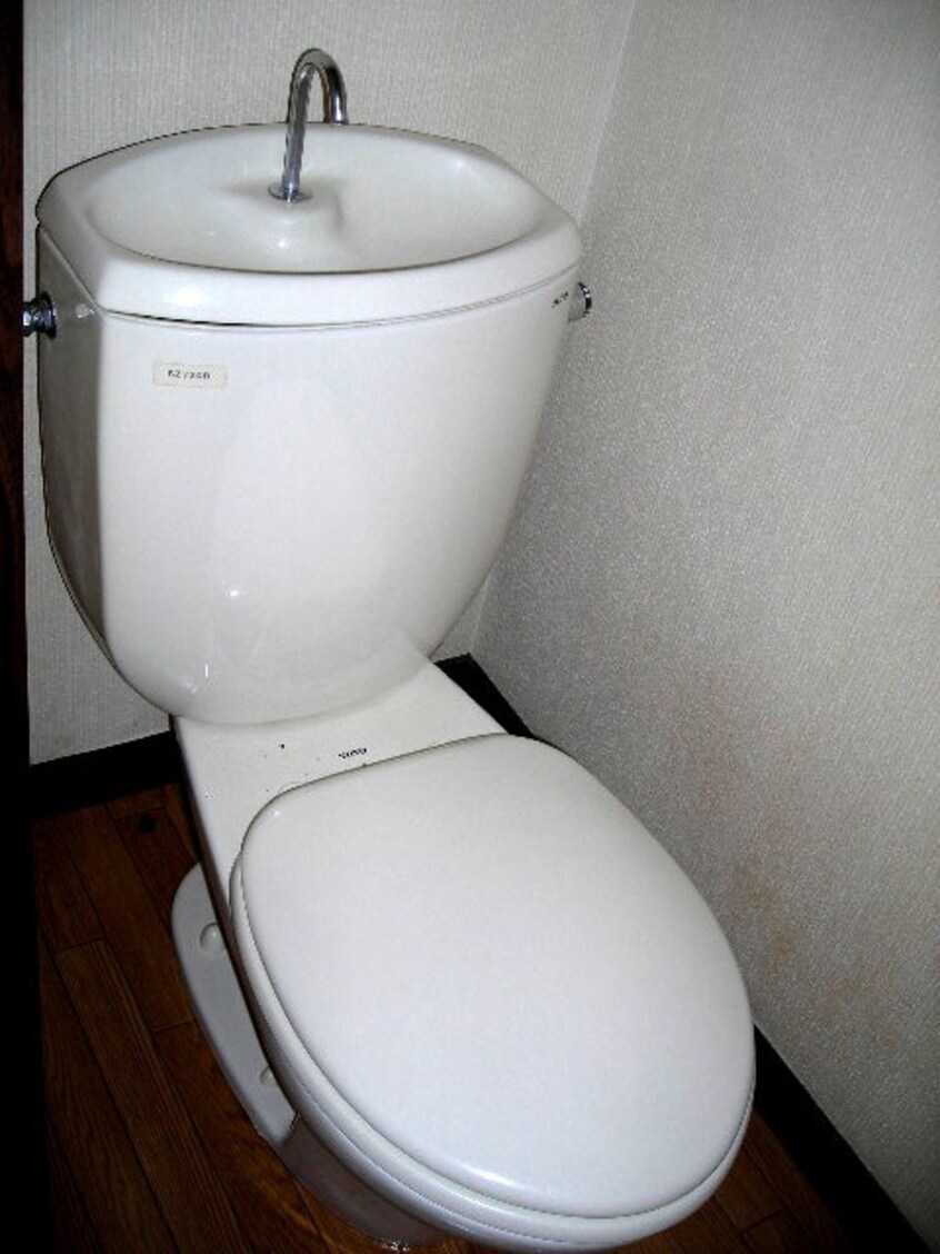 トイレ コ－ポ滝沢Ａ