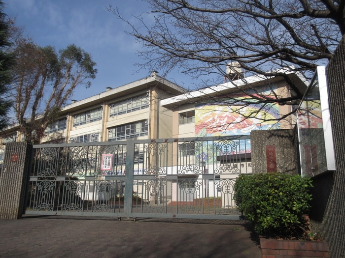 有馬中学校(中学校/中等教育学校)まで350m ディアコート鷺沼