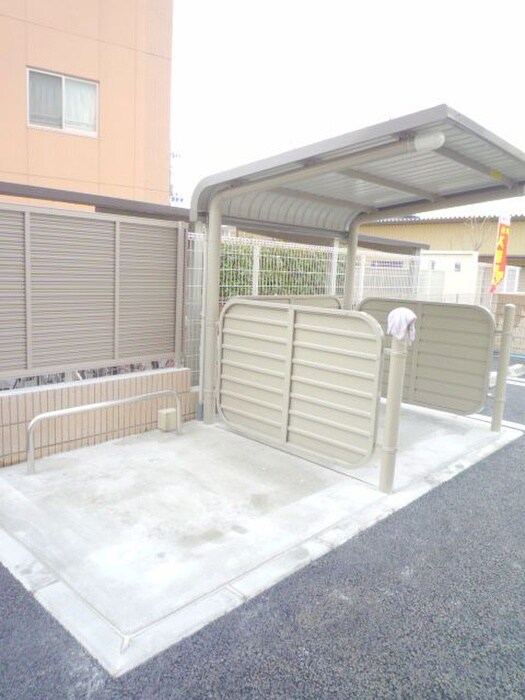 駐輪場 メゾン・アコール