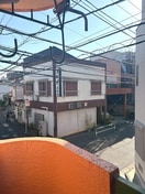 室内からの展望 関口マンション