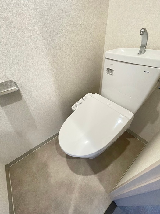 トイレ プレサンス新宿中落合メーディオ