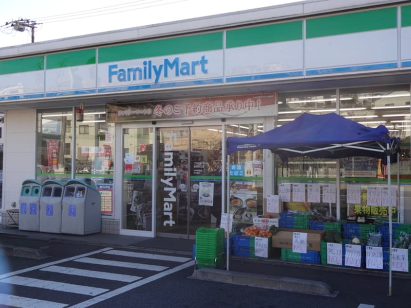 ファミリーマート 鶴見荒立店(コンビニ)まで397m カンマル－ジュ